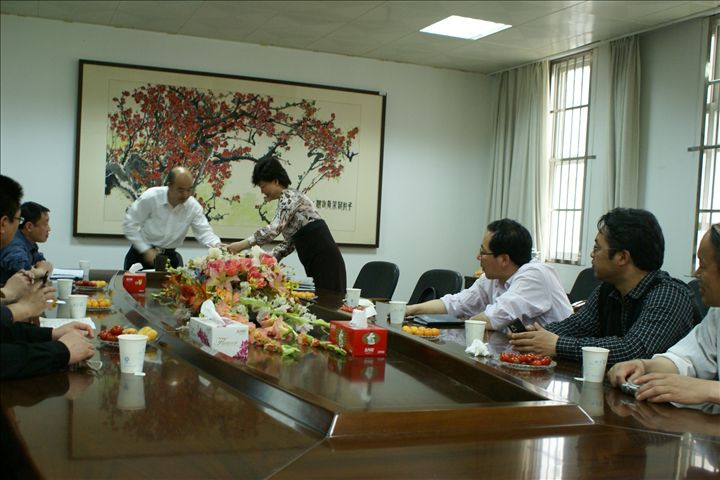 热情接待